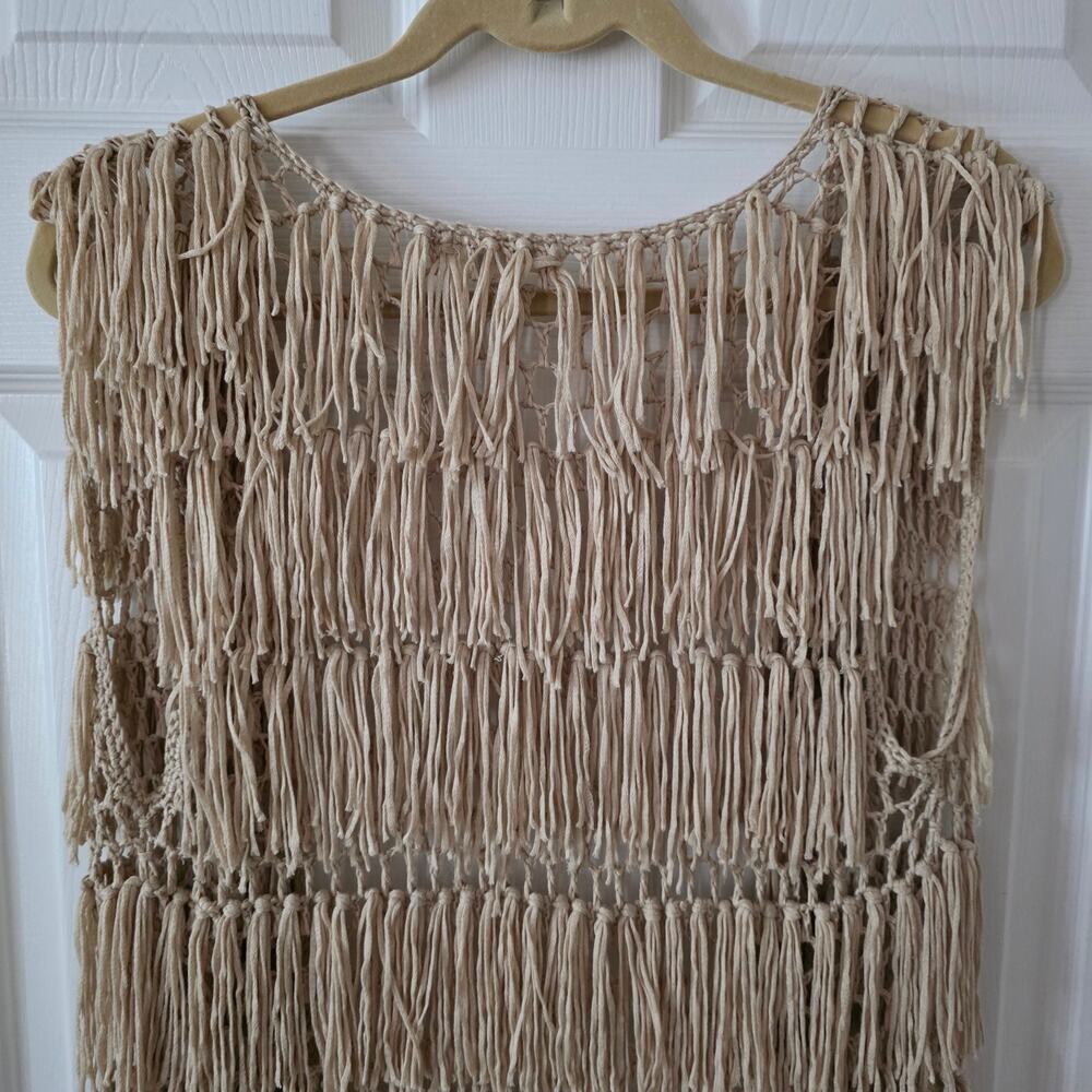 Umgee Beige Crochet Boho Layered Fringe Vest Size Medium - Picture 3 of 7